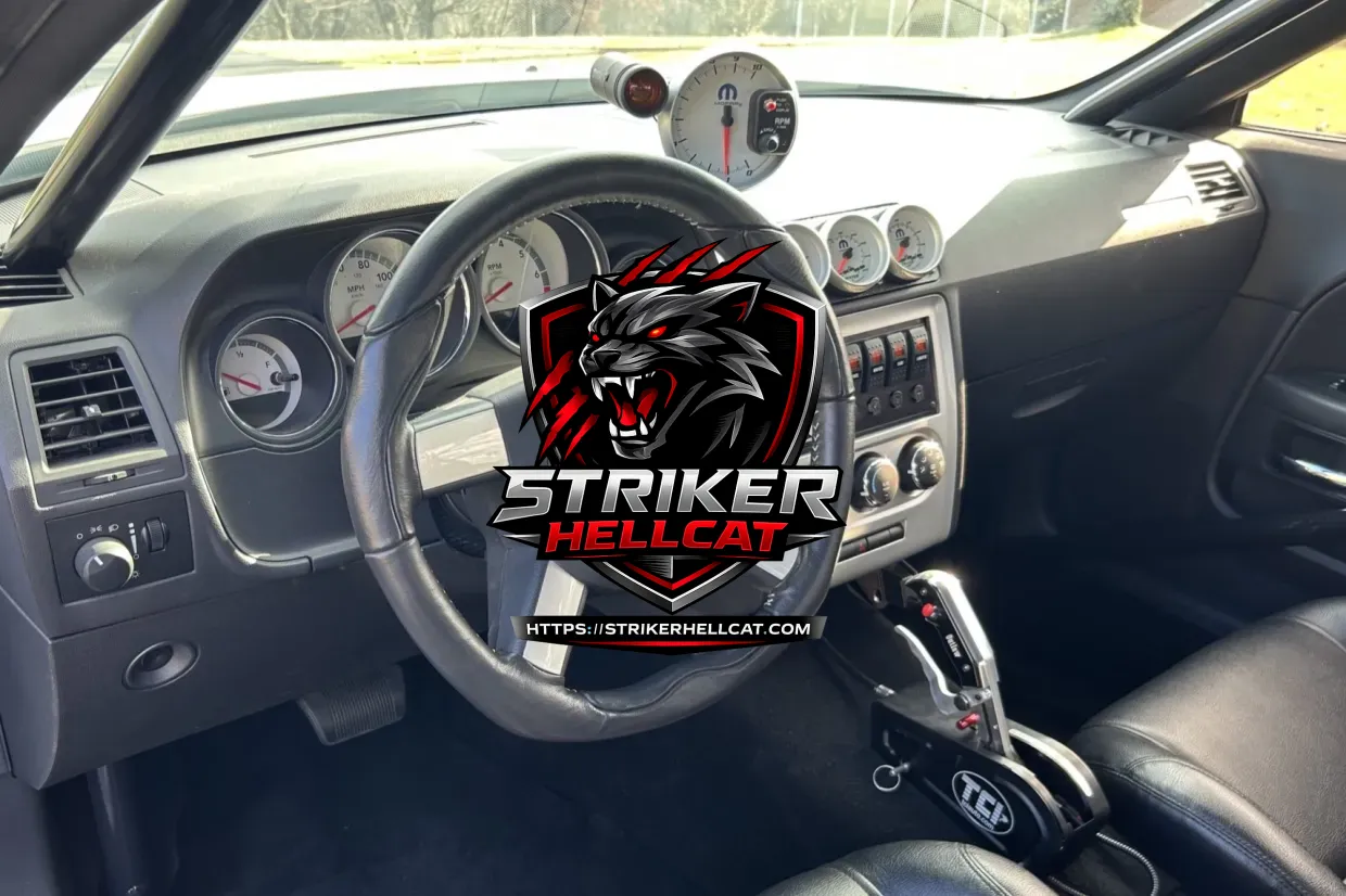 2011 Dodge Challenger - Image 4