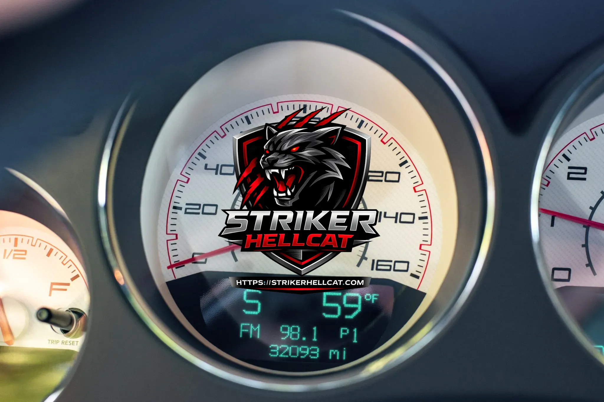 2023 Dodge Challenger R/T - Image 5