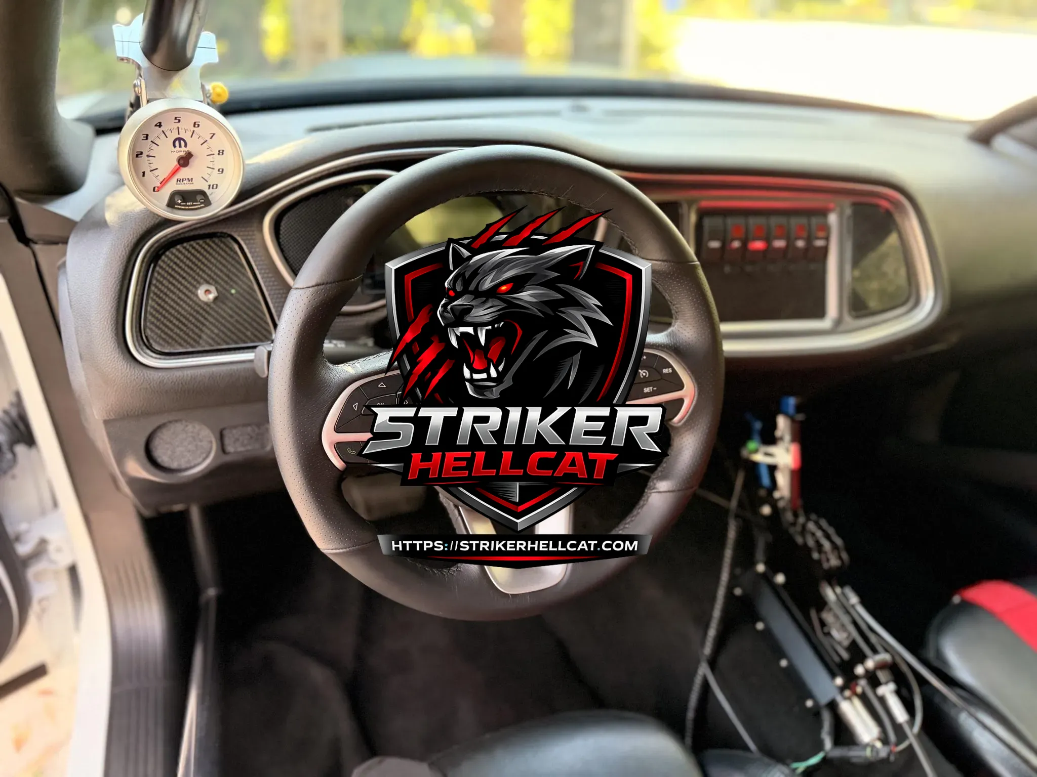 2015 Dodge Challenger - Image 2