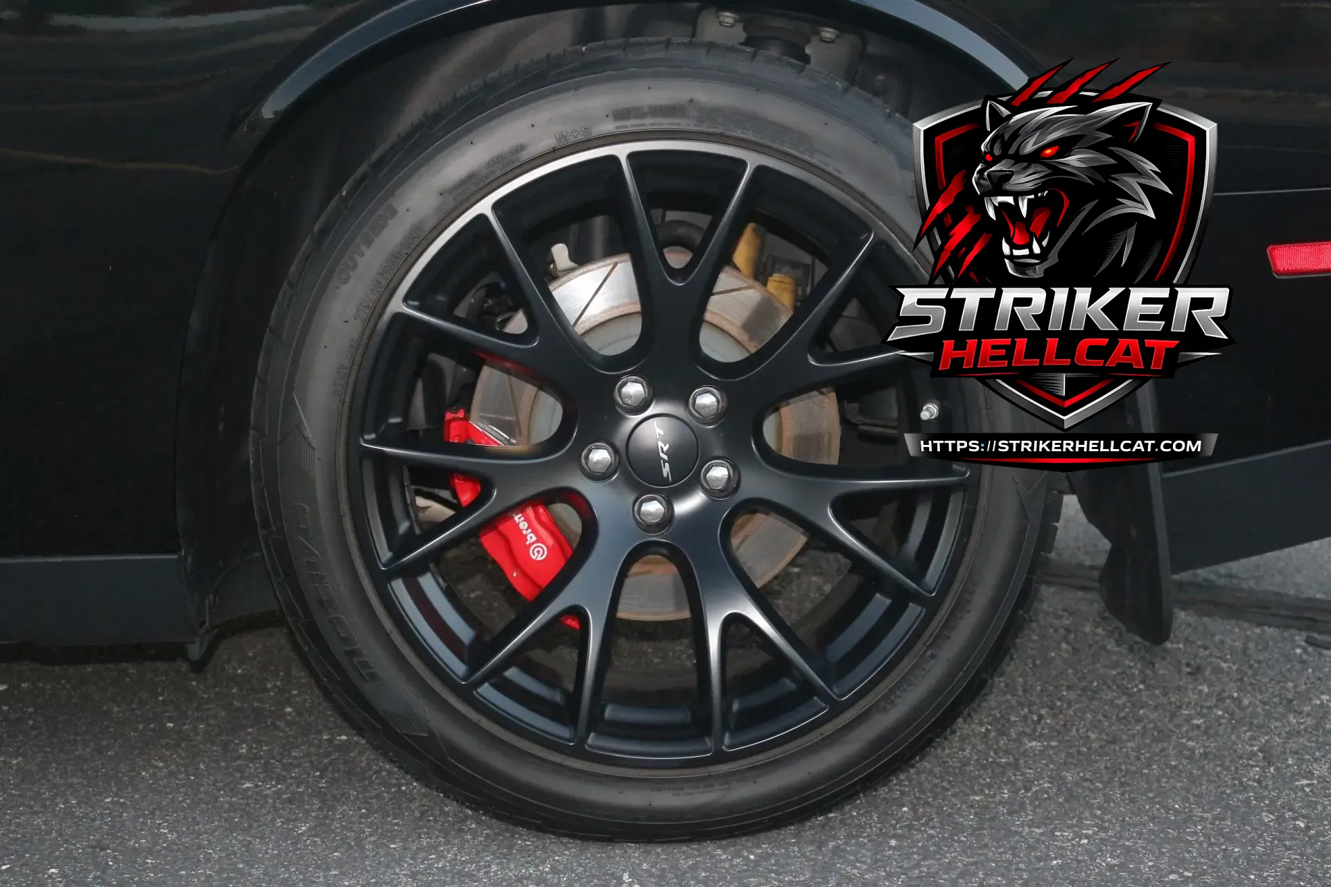 2015 Dodge Challenger SRT Hellcat 6-Speed - Image 10