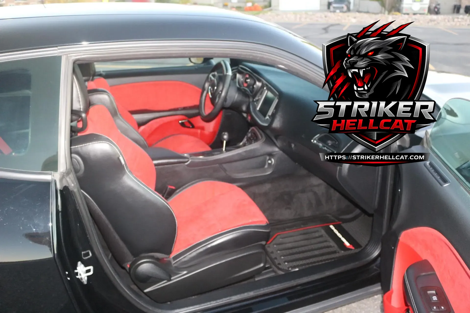 2015 Dodge Challenger SRT Hellcat 6-Speed - Image 12