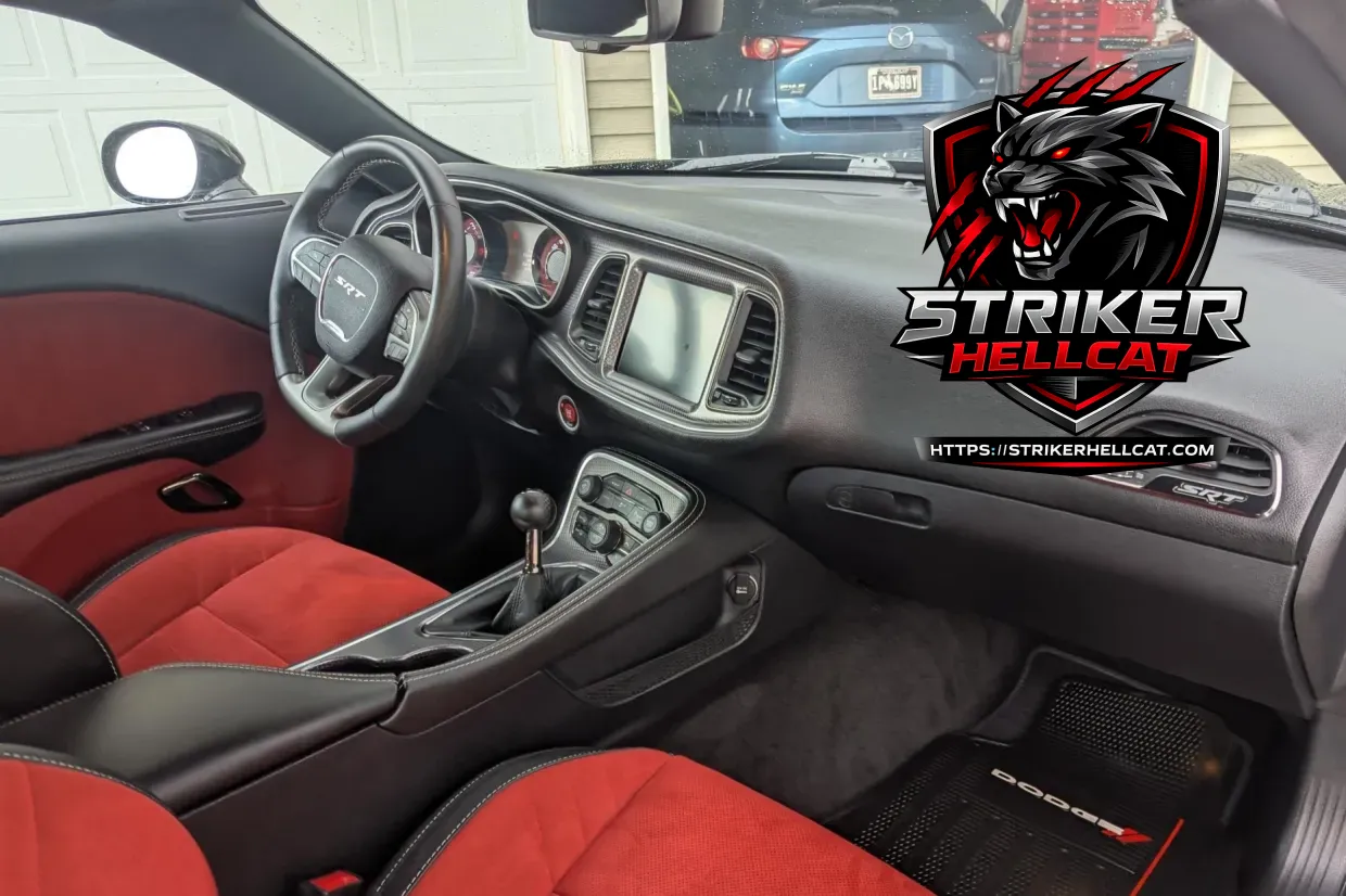 2015 Dodge Challenger SRT Hellcat 6-Speed - Image 4