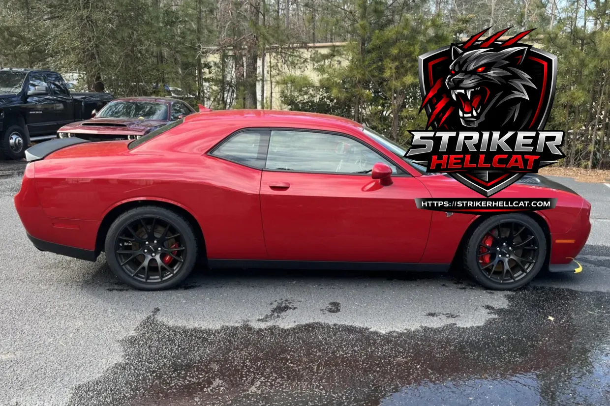 2015 Dodge Challenger SRT Hellcat - Image 2