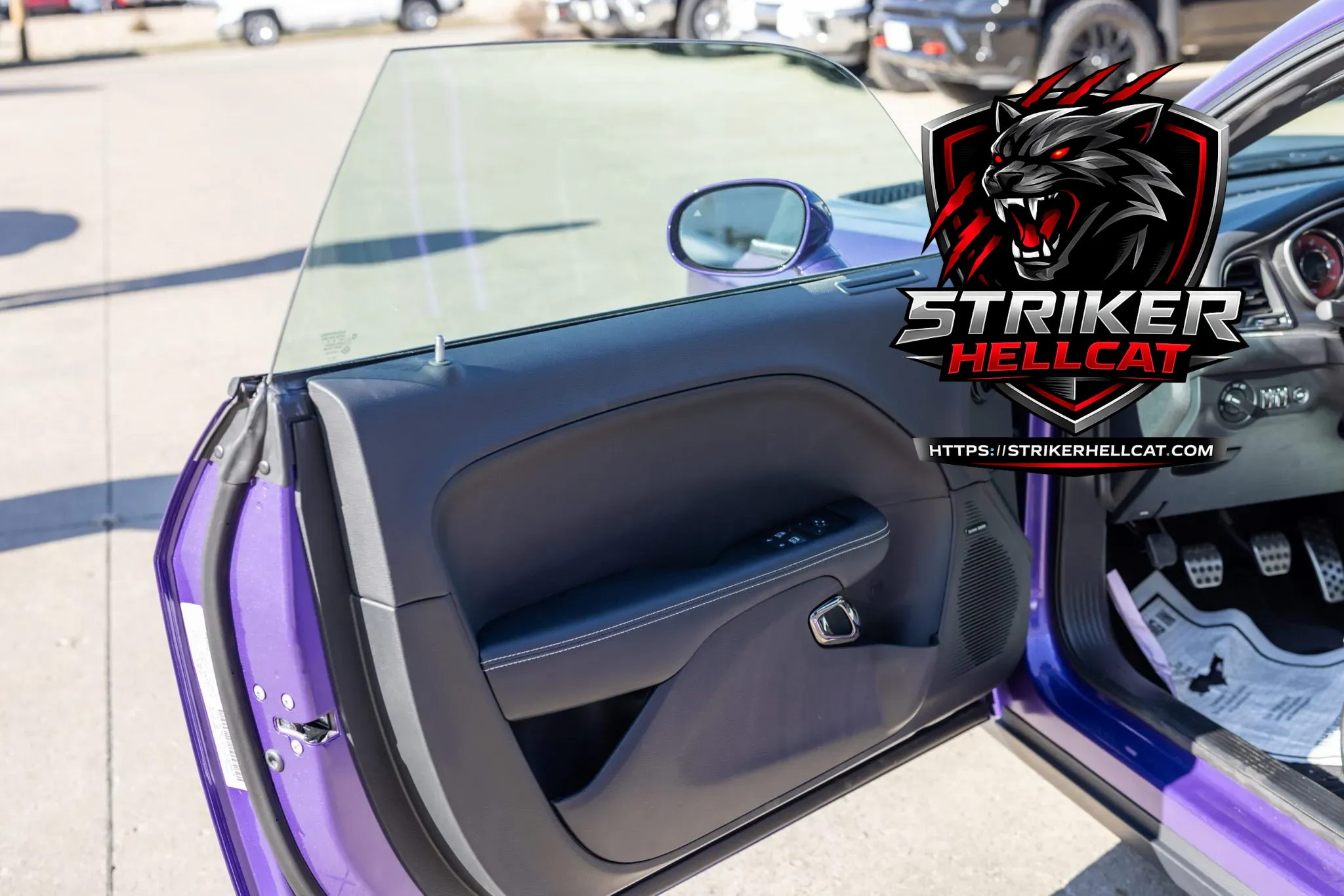 2016 Dodge Challenger SRT Hellcat - Image 5