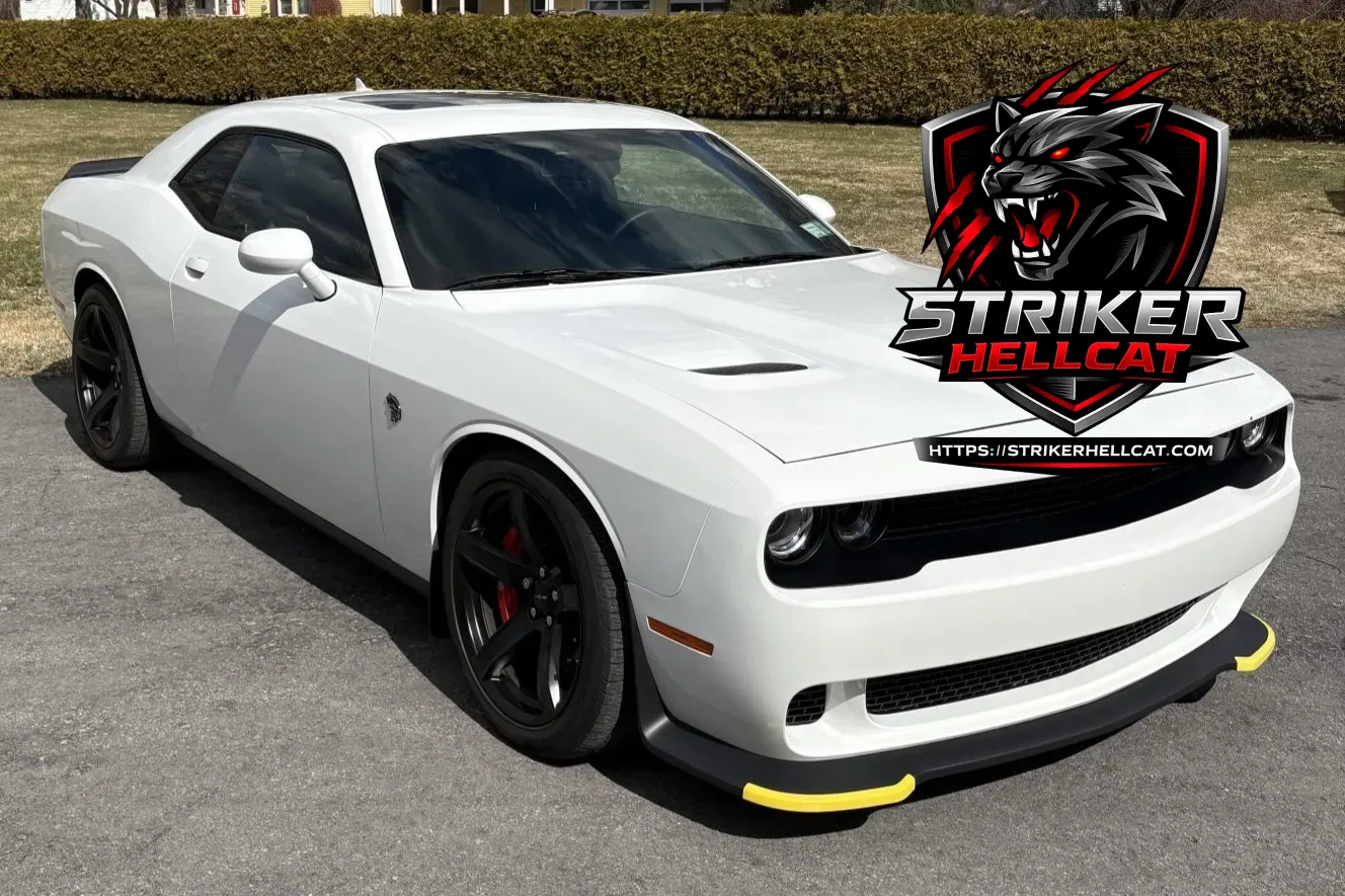 2017 Dodge Challenger SRT Hellcat 6-Speed - Image 3