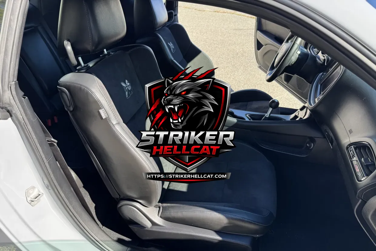 2021 Dodge Challenger - Image 3