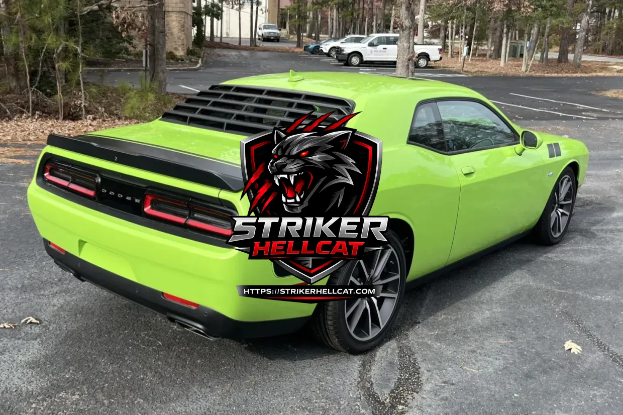 2023 Dodge Challenger R/T - Image 3