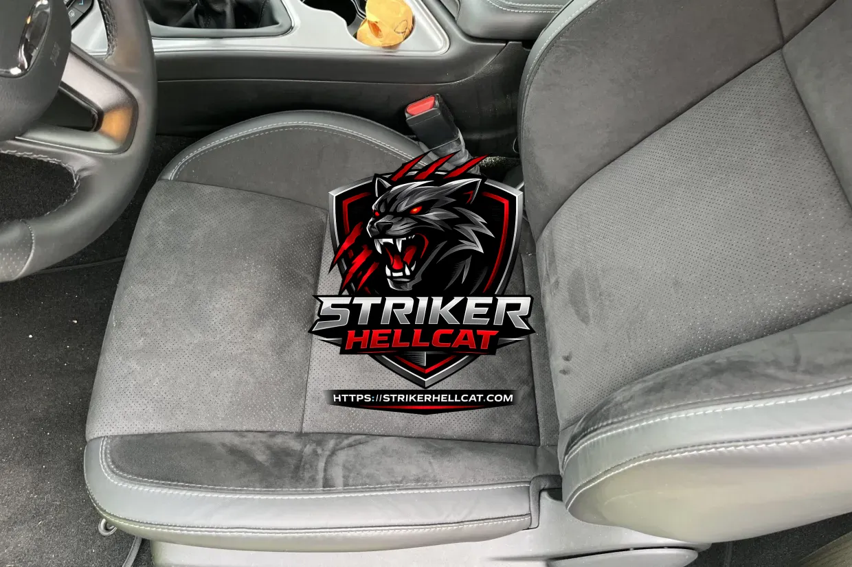 2023 Dodge Challenger R/T - Image 9