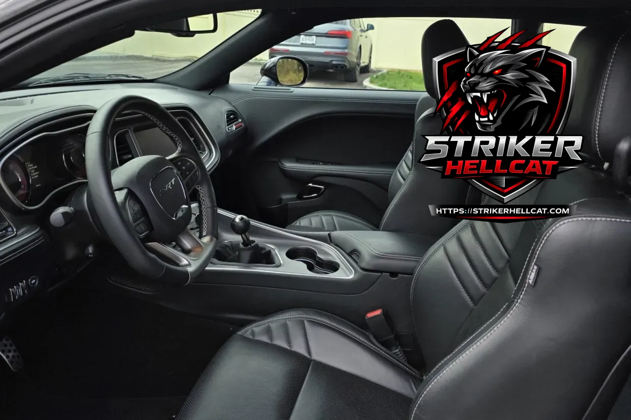 2023 Dodge Challenger SRT Hellcat Jailbreak 6-Speed - Image 2