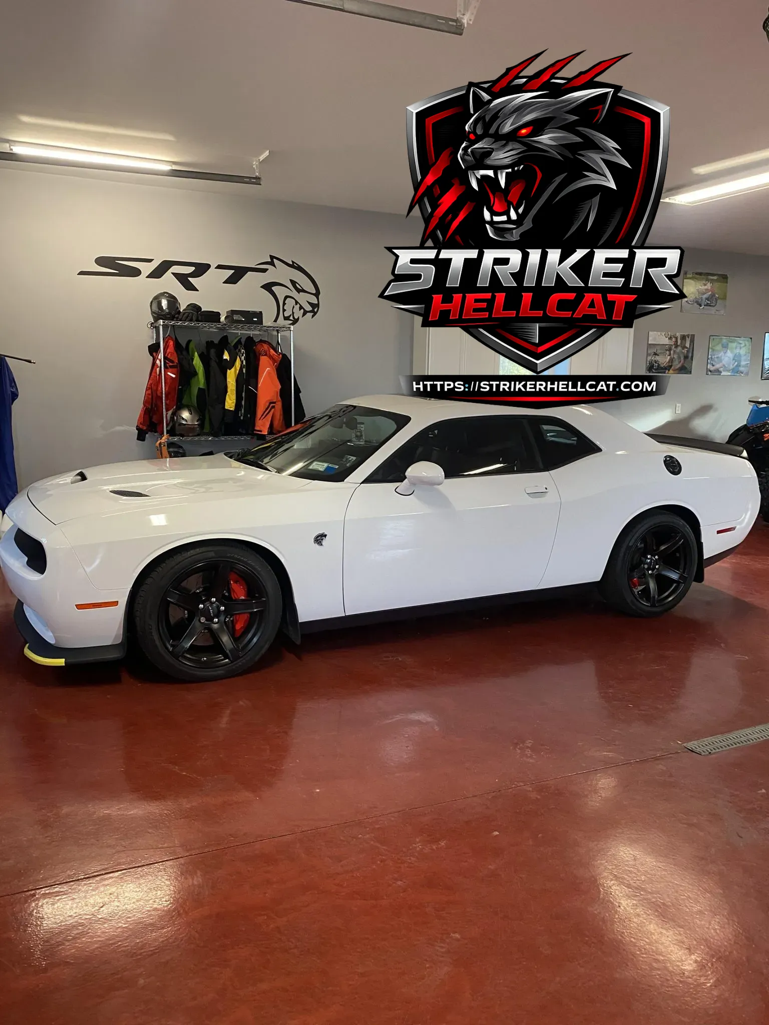 2017 Dodge Challenger SRT Hellcat 6-Speed - Image 13